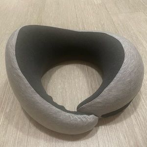 Ostrich Go Neck Pillow - Midnight Grey